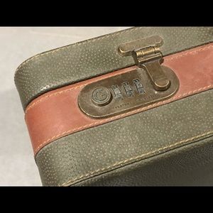 Attaché / Briefcase